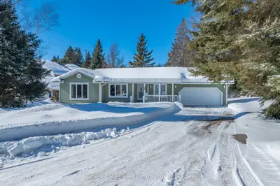 29 Glenwood Drive, Huntsville, ON P1H 1B6