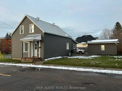 81 Bank Street S, Renfrew, On K7v 2e7