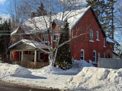 197-199-201 Mary Street, Pembroke, On K8a 5v7