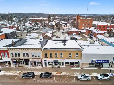 188-192 Raglan Street S, Renfrew, On K7v 1r1