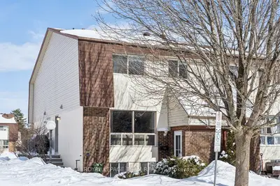 15b Forester Crescent 109, Bells Corners and South to Fallowfield, ON K2H 8Y1