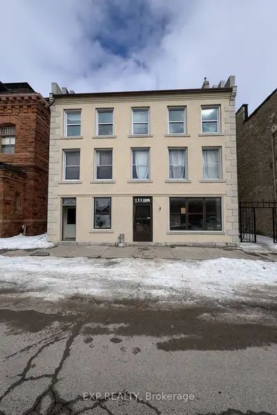 133 John Street A, Greater Napanee, On K7r 1r1