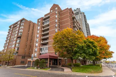 50 Emmerson Avenue 304, West Centre Town, ON K1Y 4P7