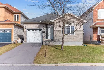 192 Felicity Crescent, Orleans - Convent Glen And Area, On K1w 0c2