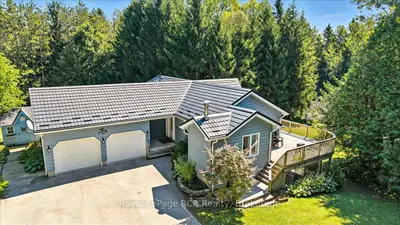 Detached in West Grey
