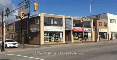 23-25 MONTREAL Road, Vanier and Kingsview Park, ON K1L 6E8