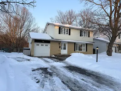 55 Coldstream Drive, Stittsville - Munster - Richmond, ON K0A 3P0
