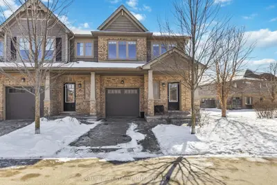 1924 Cedarhollow Boulevard 7, London North, On N5x 0k3