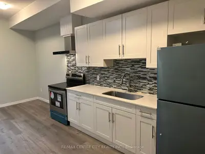362 Richmond Street 3, London East, On N6a 3c3