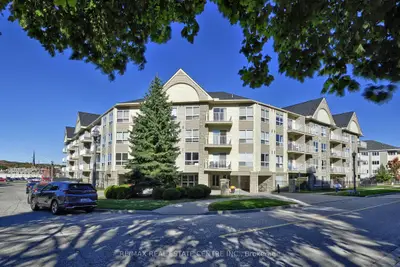 8 Harris Street 302, Cambridge, ON N1R 8R1