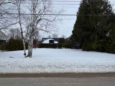 160 Huron Street S, Saugeen Shores, On N0h 2l0