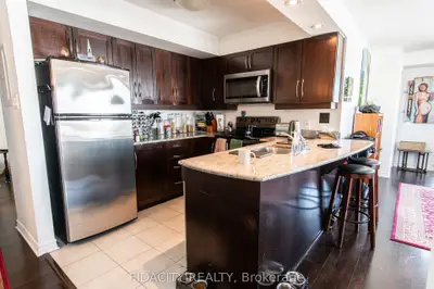 314 Central Park Drive 907, Carlington - Central Park, On K2c 0r2