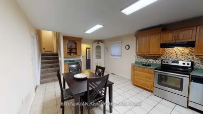 443 Castle Grove Court, London North, ON N6G 1L2
