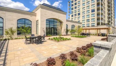 260 Villagewalk Boulevard 1204, London North, ON N6G 4Z1