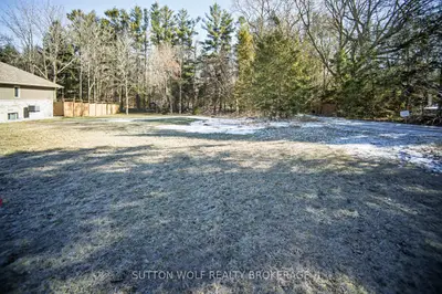361 Park Street, Strathroy-caradoc, On N7g 3h5