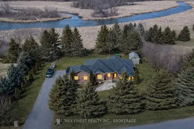 108 Grayrock Crescent, Front Of Leeds & Seeleys Bay, On K7g 2v4