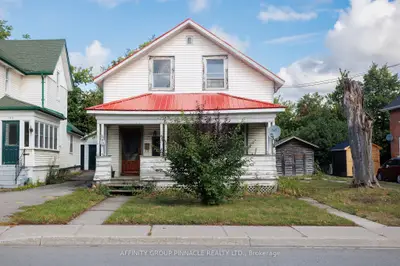 106 Russell Street W, Kawartha Lakes, On K9v 2x4