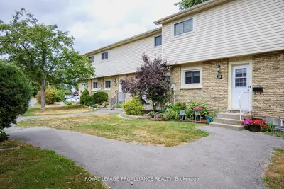 161 Bay Street 28, Quinte West, ON K8V 1H9