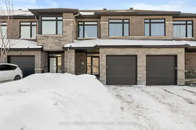222 Trumpeter Grove, Blossom Park - Airport And Area, On K4m 0n7