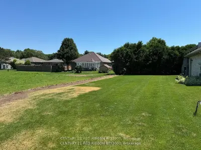 483 Tanya Street, Strathroy-caradoc, On N7g 4a6
