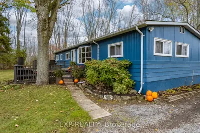 24 Taft Road, Prince Edward County, On K0k 1l0