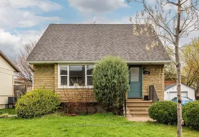 Detached in Overbrook - Castleheights and Area