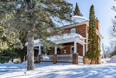133 Main Street W, Huntsville, ON P1H 1W5