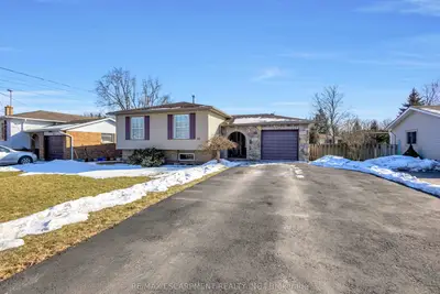 97 Kinross Street, Haldimand, ON N3W 1J9