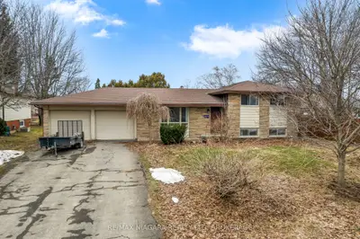 31 Runnymede Road, Port Colborne, On L3k 5c2