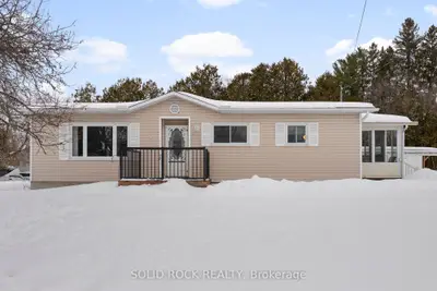 2345 Fitzroy Street, Carp - Dunrobin - Huntley - Fitzroy and Area, ON K0A 1X0