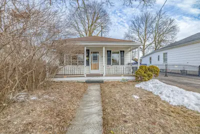 528 South Street, London East, ON N6B 1C3