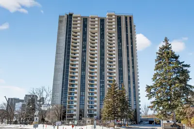 1025 Richmond Road 2608, Woodroffe, ON K2B 8G8