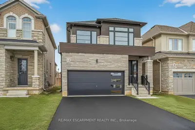 12 Shady Oaks Trail, Hamilton, On L9b 0e9