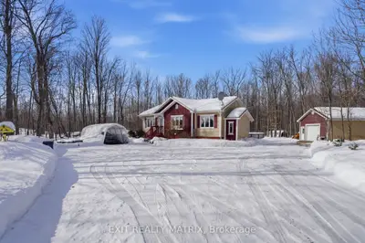 8150 Montee Lemieux Road, East Hawkesbury, ON K0B 1M0