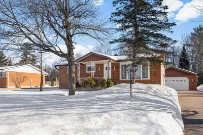 1224 B Line Road, Laurentian Valley, ON K8A 6W8