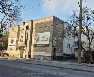 330 Kent Street, Ottawa Centre, On L2p 2a6