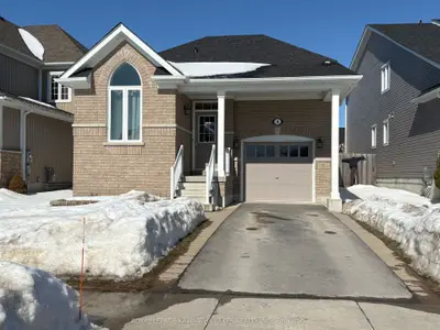 4 Maguire Street, Kawartha Lakes, ON K9V 0L4