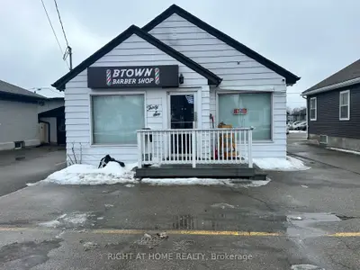 36 Charing Cross Street, Brantford, On N3r 2h2
