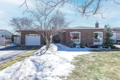 118 Westwood Crescent, Welland, ON L3C 4R3