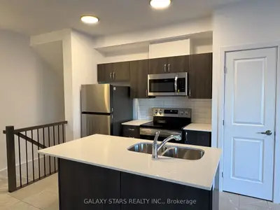 33 Salamander Way H, Blossom Park - Airport and Area, ON K1X 0E9