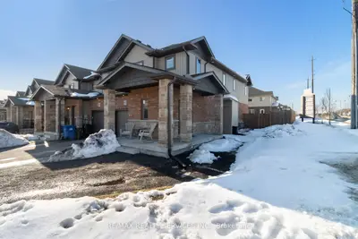 118 Simmonds Drive 7, Guelph, On N1e 0s3
