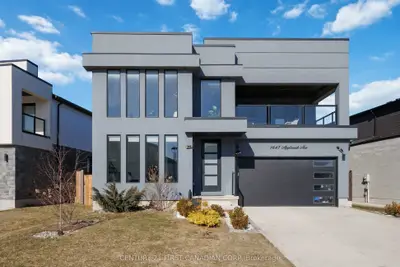 1647 Applerock Avenue, London North, ON N6G 0X6