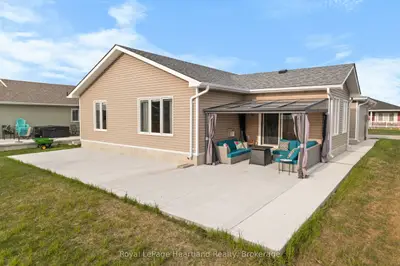 140 Lake Breeze Drive, Ashfield-colborne-wawanosh, On N7a 0c6
