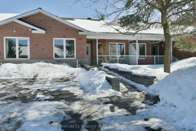 7 Weaver Crescent, Kanata, On K2k 3e1