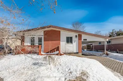 2223 Halifax Drive, Elmvale Acres and Area, ON K1G 2W4