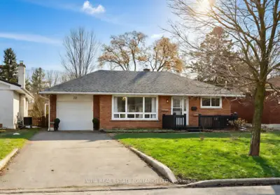 22 Queenston Crescent, London East, ON N5W 1N6