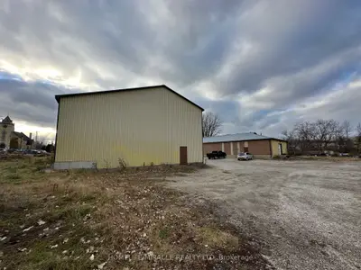 31 Thames Street S, Ingersoll, On N5c 2s8