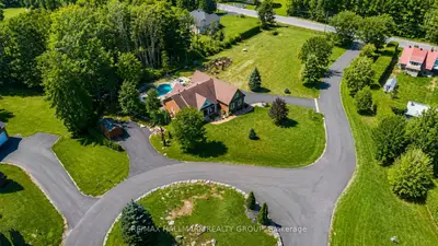 24 Radstock Lane, Champlain, On K6a 2r2