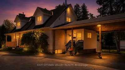 Detached in Madawaska Valley