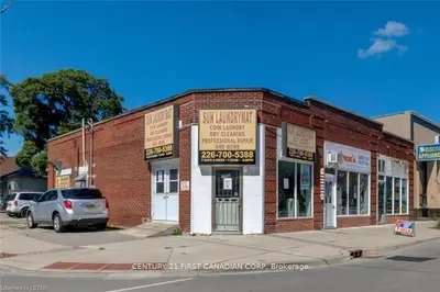 1062 - 1066 Dundas Street E, London East, ON N5W 3A6